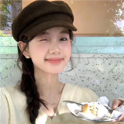 独自夜归的女孩海报